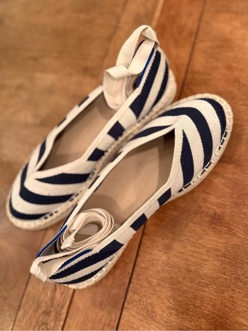 EUC Rothy’s The Espadrille Sailor Stripes | 10 | Removable Ankle Ties | Navy